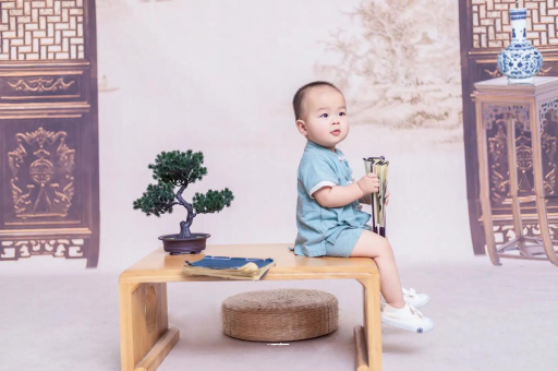 建湖宝宝几个月笑出声